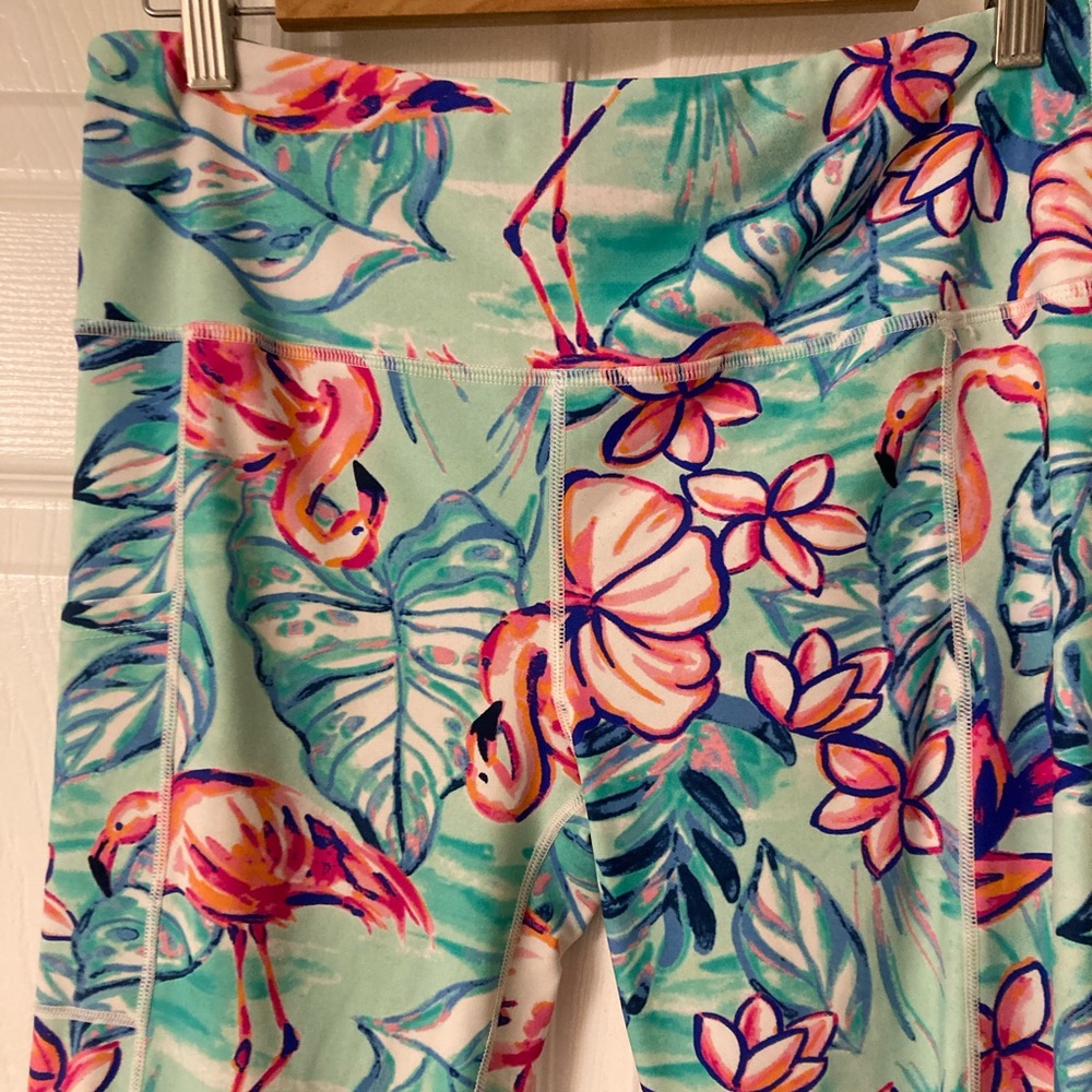 Aryeh flamingo leggings